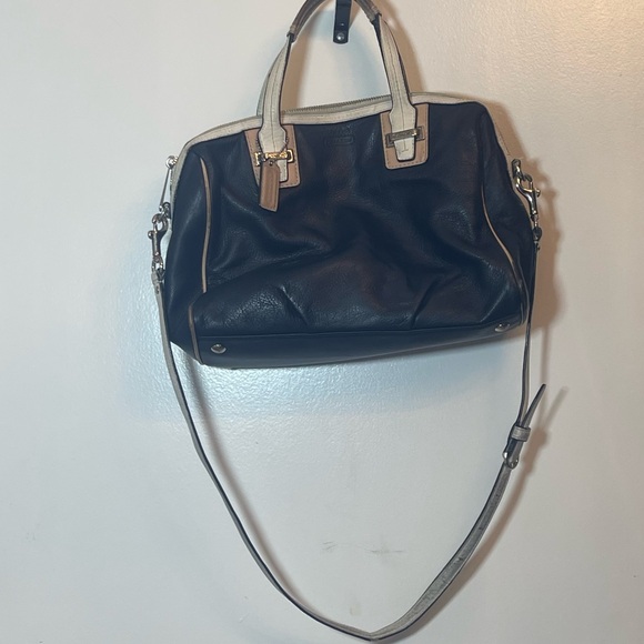 Coach Bag - Picture 3 of 12